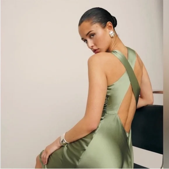 NWT • Casette silk dress in artichoke